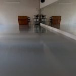 Tanzschule grosser Saal mit Fenster und Piano